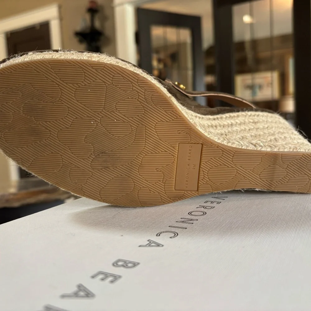 Veronica Beard Suede Espadrille Wedge in Military Green. Size 9M. Worn twice. - Picture 6 of 8